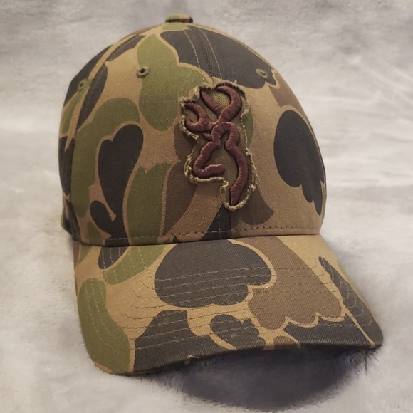 Browning Other - Browning camouflage baseball hat